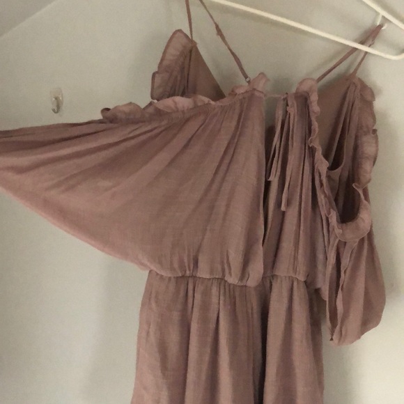 Ruffle romper - Picture 3 of 3